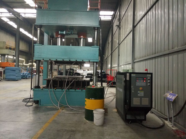 内饰件高温油温机