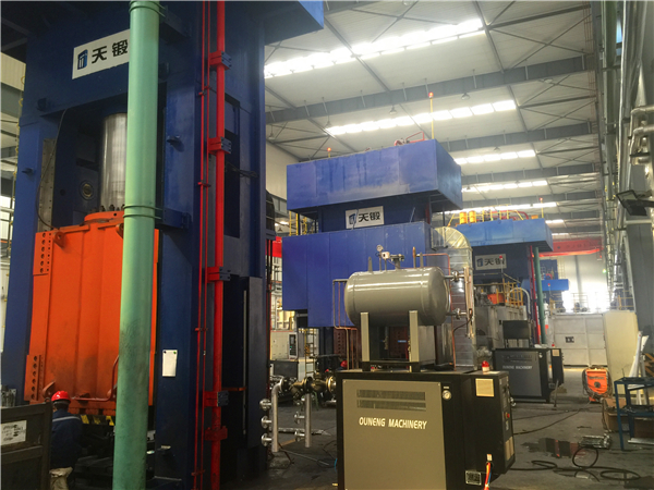 超高温400℃油式模温机