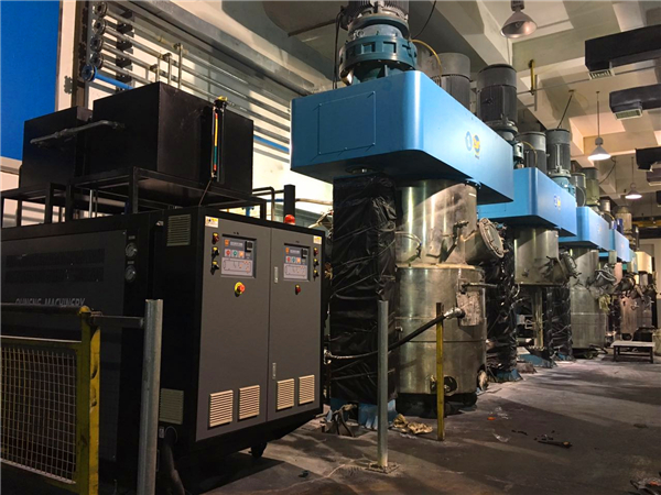 电加热导热油炉与水加热器的区别功能