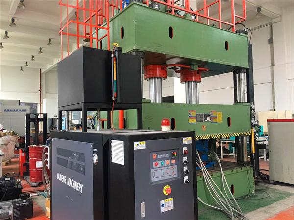 油循环温度控制模温机