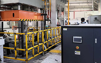 碳纤维复合材料车轮热压成型模温机