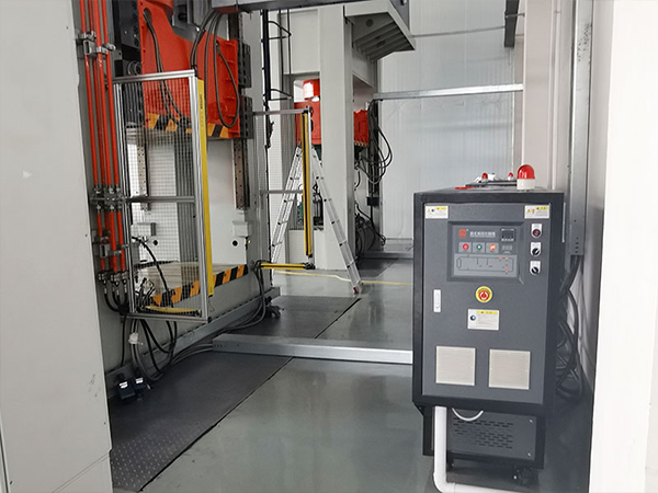 玻璃钢热压成型油加热器