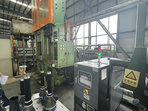 橡胶电加热导热油炉