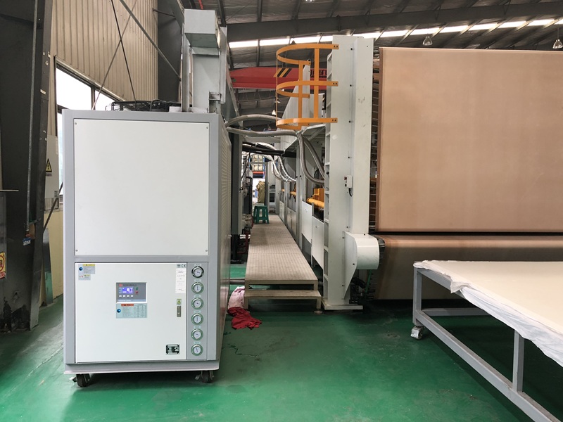 冷水机出现冷凝器故障怎么回事？