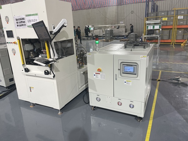 高低温一体机设备震动频率大吗？