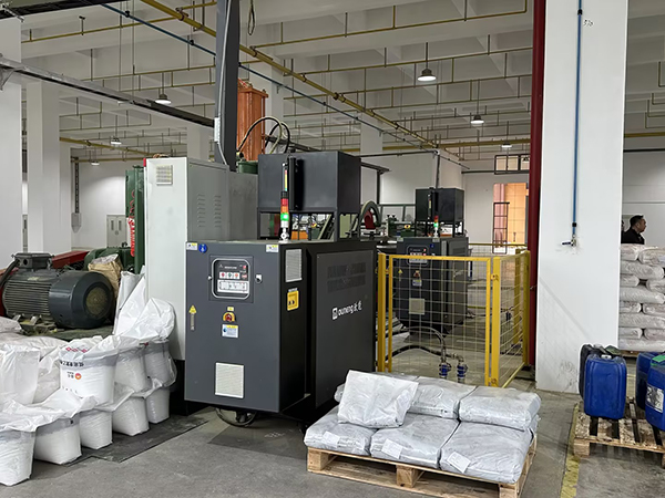 橡胶材料加工橡胶密炼机模温机——应用案例