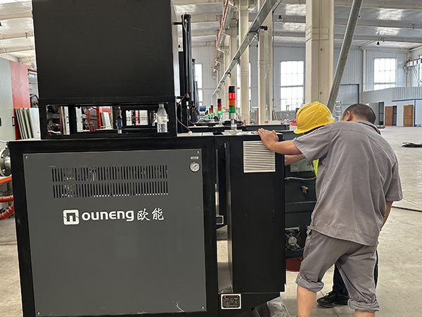 刹车片辊筒控温橡胶成型模温机