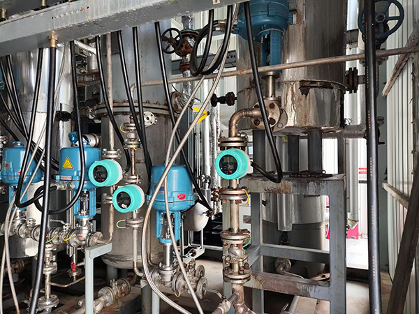 薄膜生产控温反应釜防爆油加热器