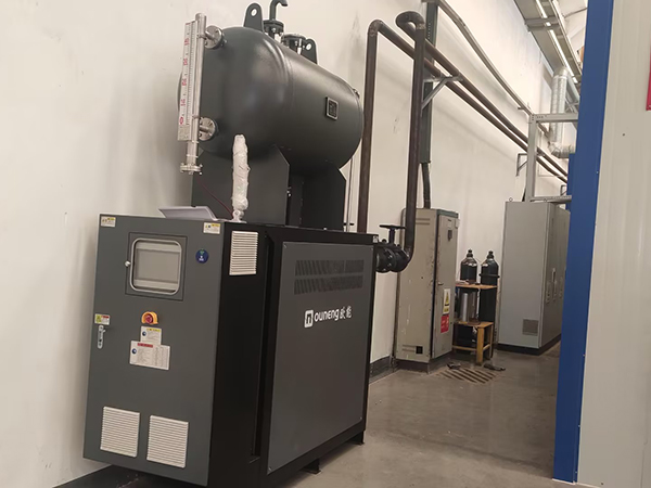 换热器控温玻璃钢模具模温机——应用案例