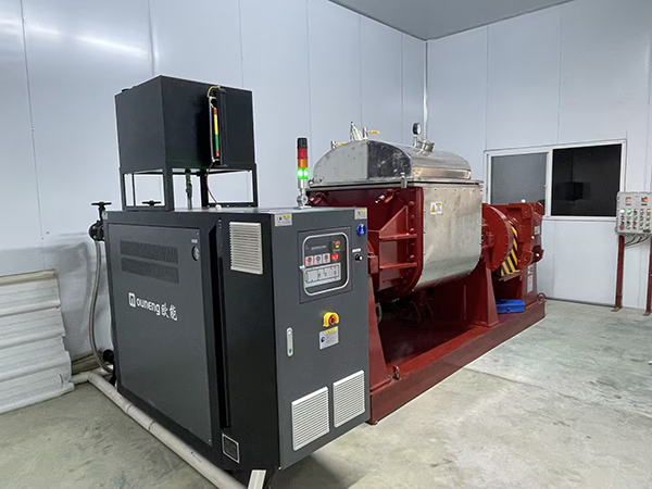 汽车安全气囊脂类物料搅拌罐模温机——应用案例