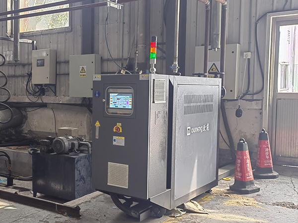 预浸料油压机控温碳纤维成型模温机——应用案例